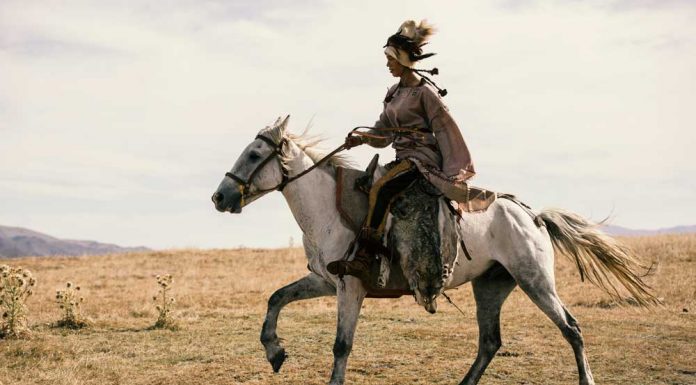 Woman Yamnaya rider in profile