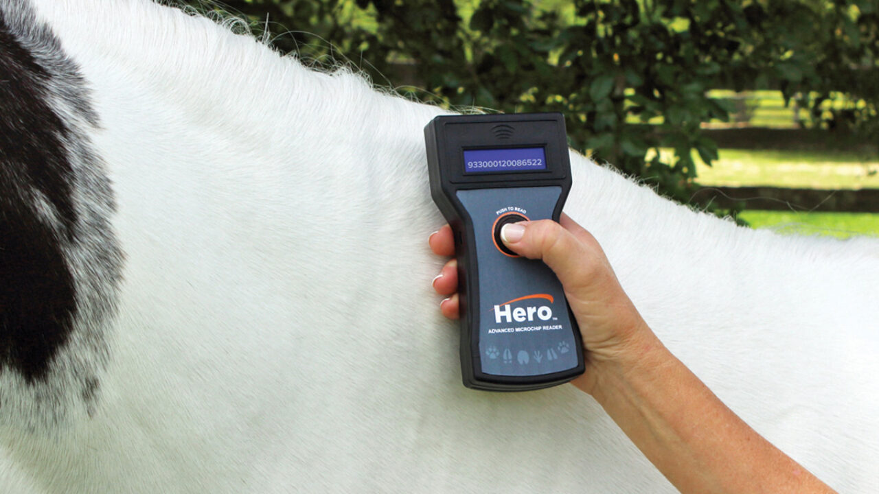 NEW Hero Universal Microchip Reader/Scanner by Microchip ID (Black)